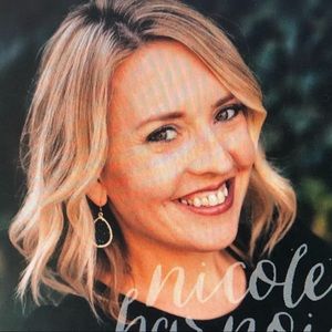 Meet your Posher, Rebecca